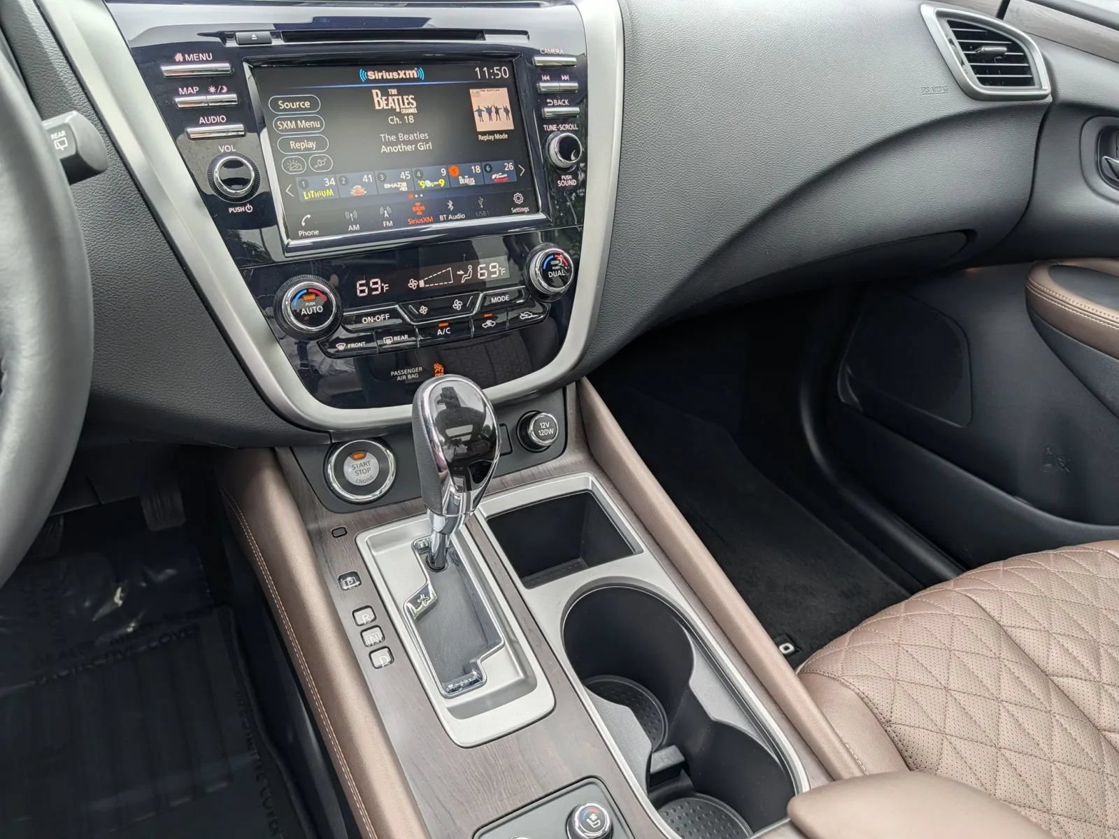 Used 2024 Nissan Murano Platinum w/ Cargo Package FWD image 24