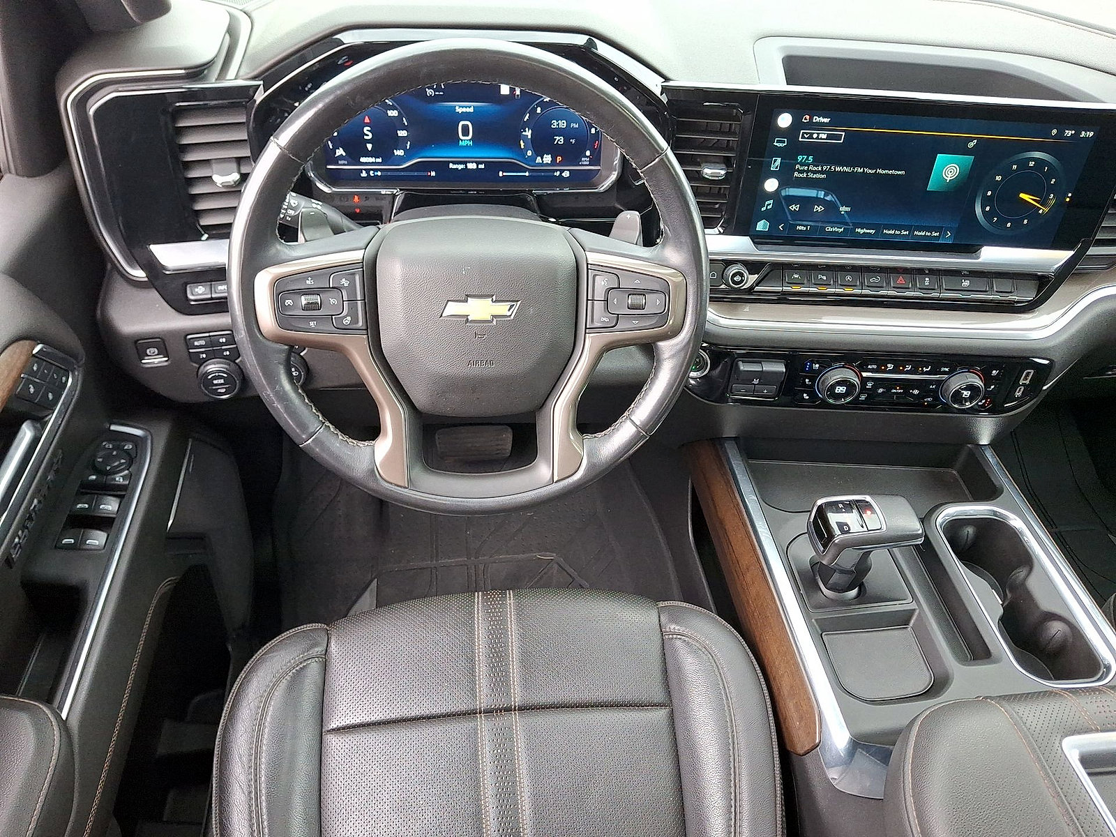 Used 2022 Chevrolet Silverado 1500 High Country w/ High Country Premium Package AWD/4WD image 21