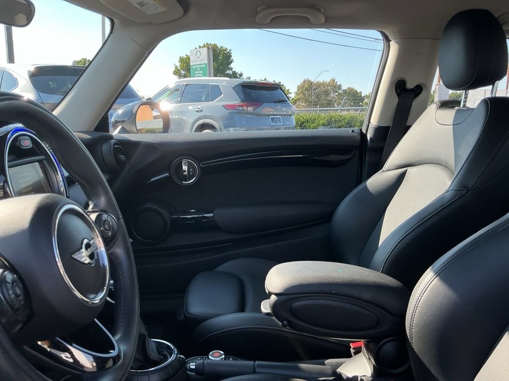 Used 2017 MINI Cooper S FWD image 11
