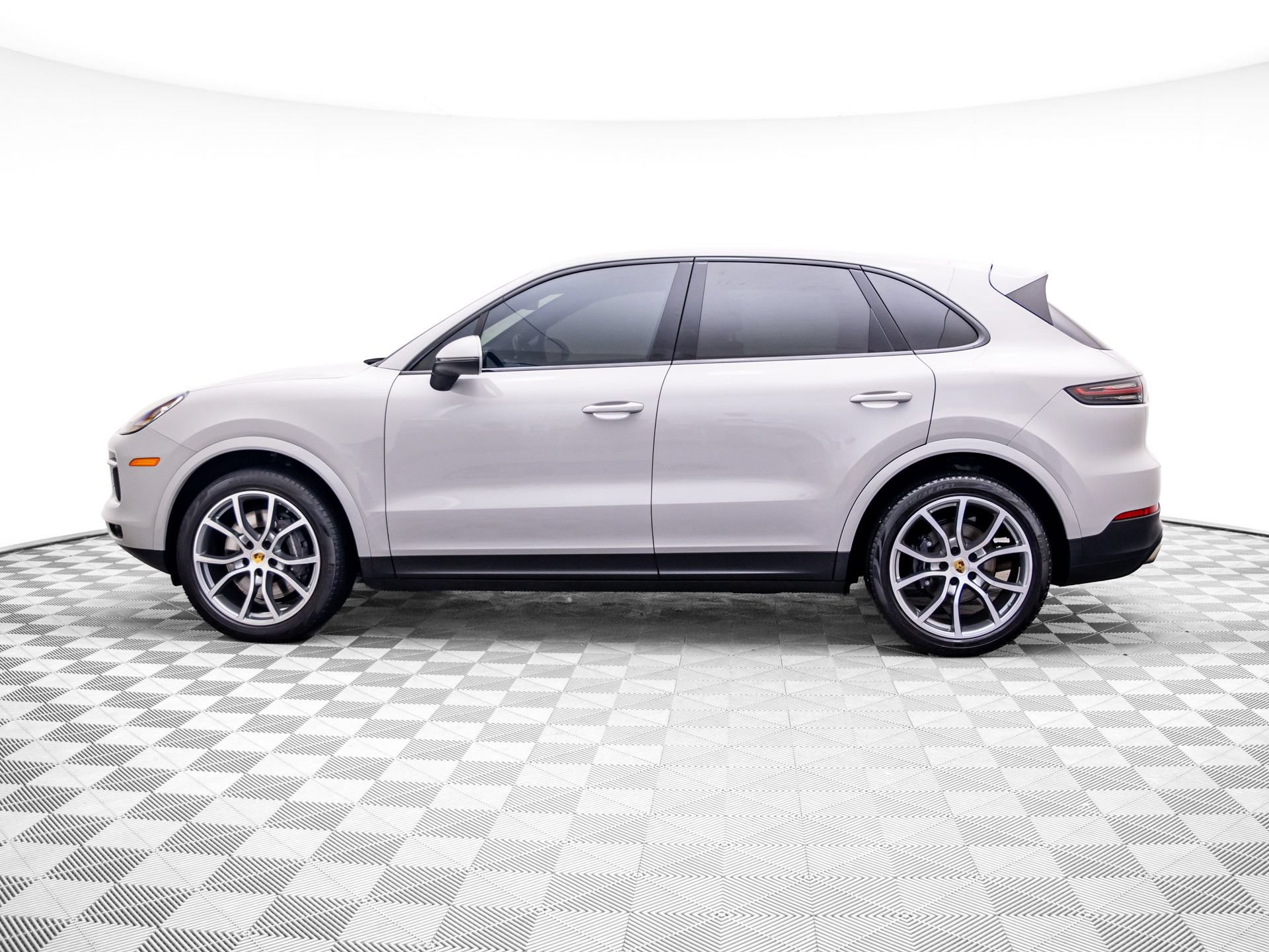 Used 2023 Porsche Cayenne AWD/4WD video 2