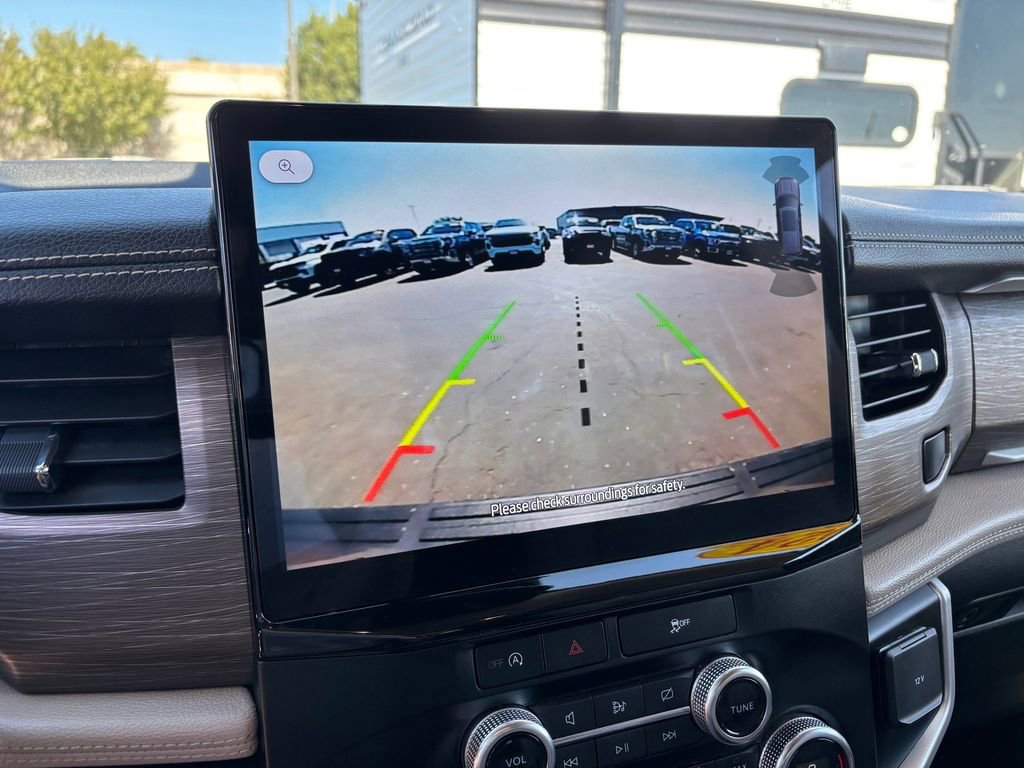 Used 2024 Ford Expedition Limited AWD/4WD image 23