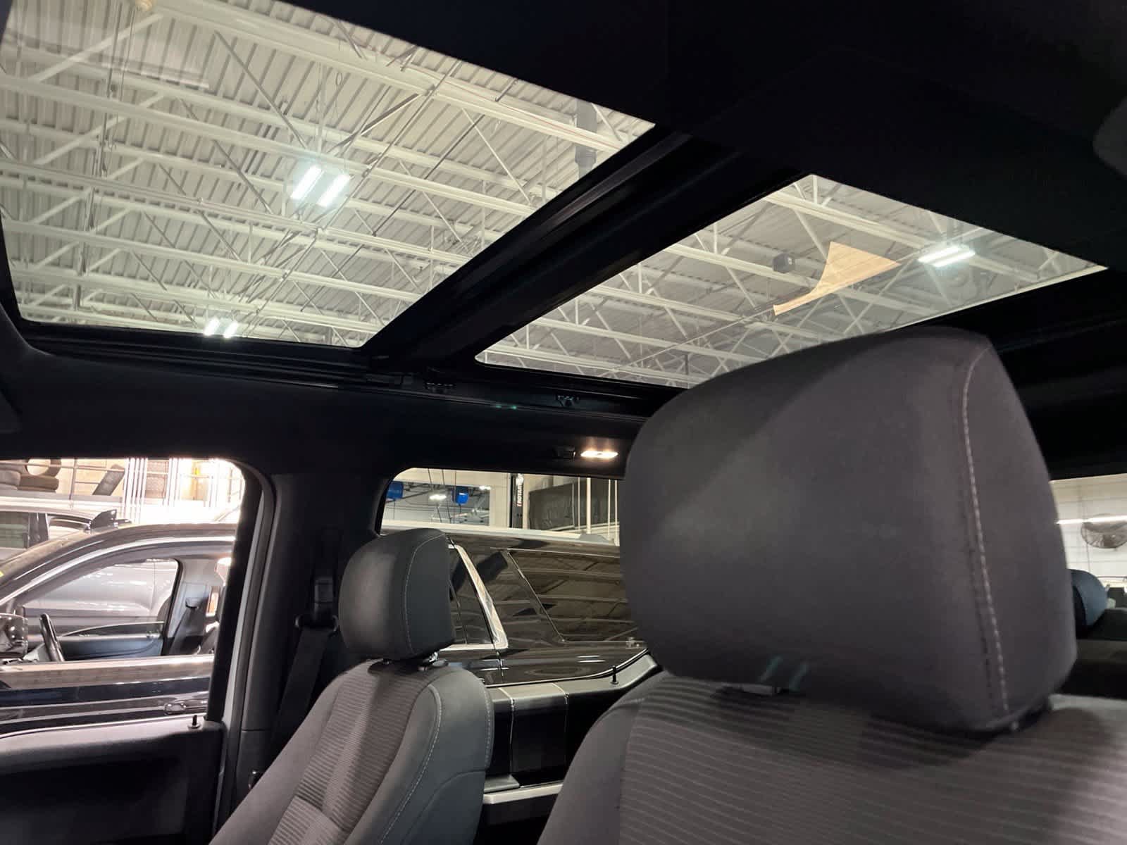 Used 2017 Ford F150 XLT w/ Equipment Group 302A Luxury AWD/4WD image 28