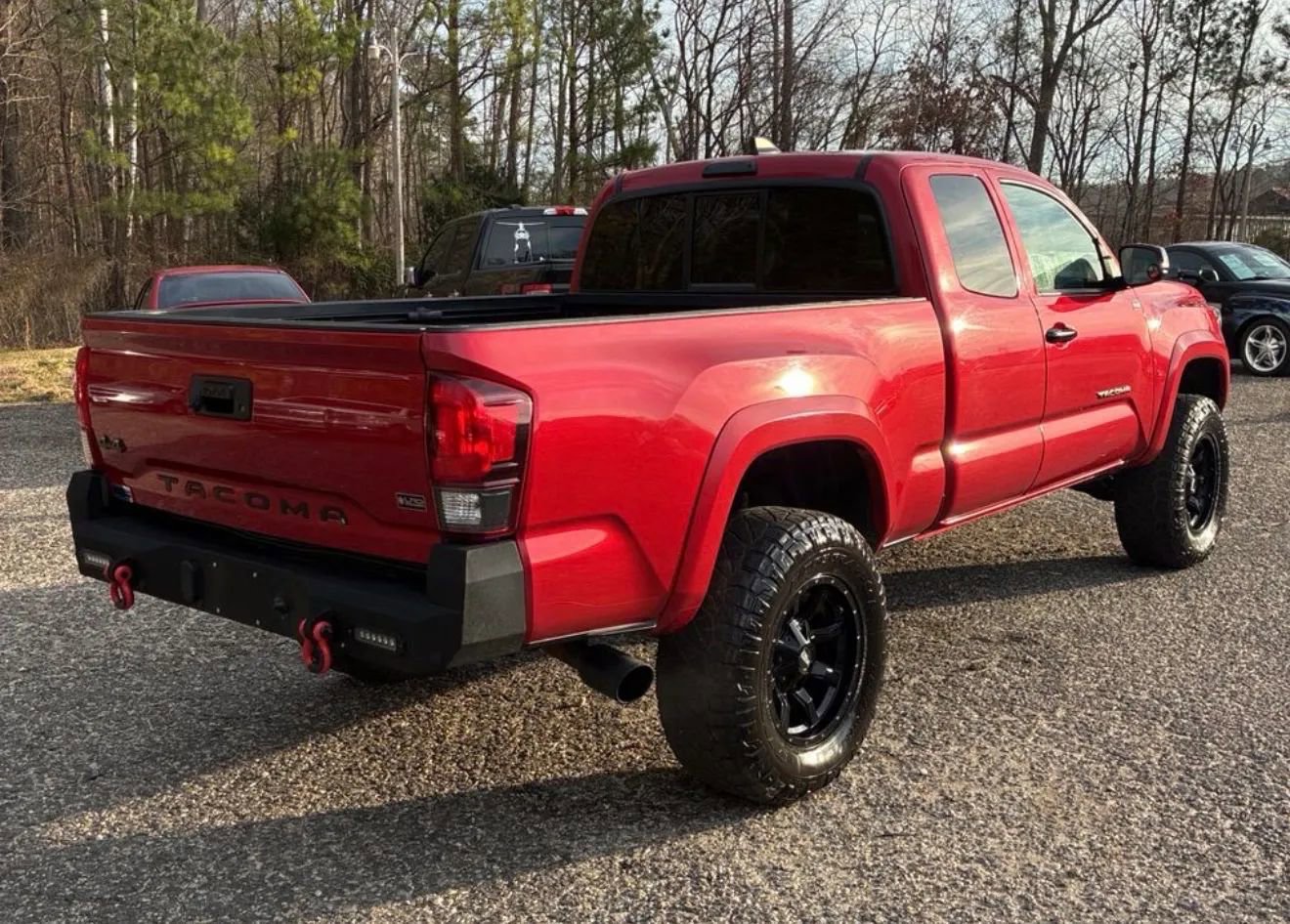 Used 2022 Toyota Tacoma SR5 w/ SR5 Appearance Package (SM) AWD/4WD image 3