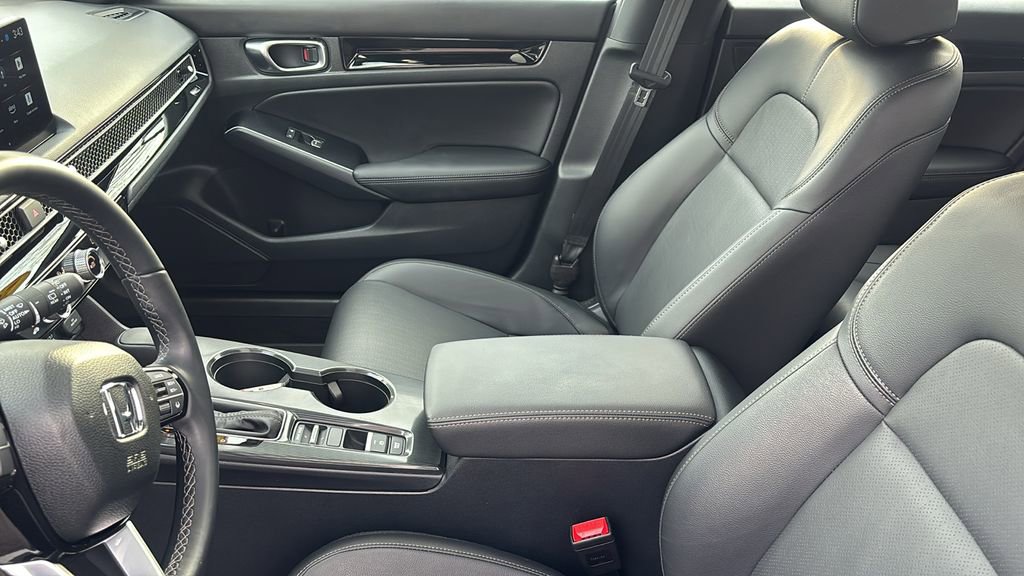 Certified 2025 Honda Civic Sport Touring image 24