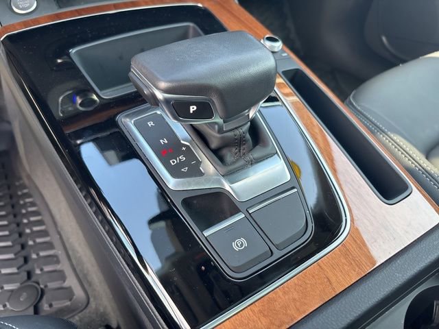 Used 2023 Audi Q5 2.0T Premium w/ Convenience Package AWD/4WD image 22