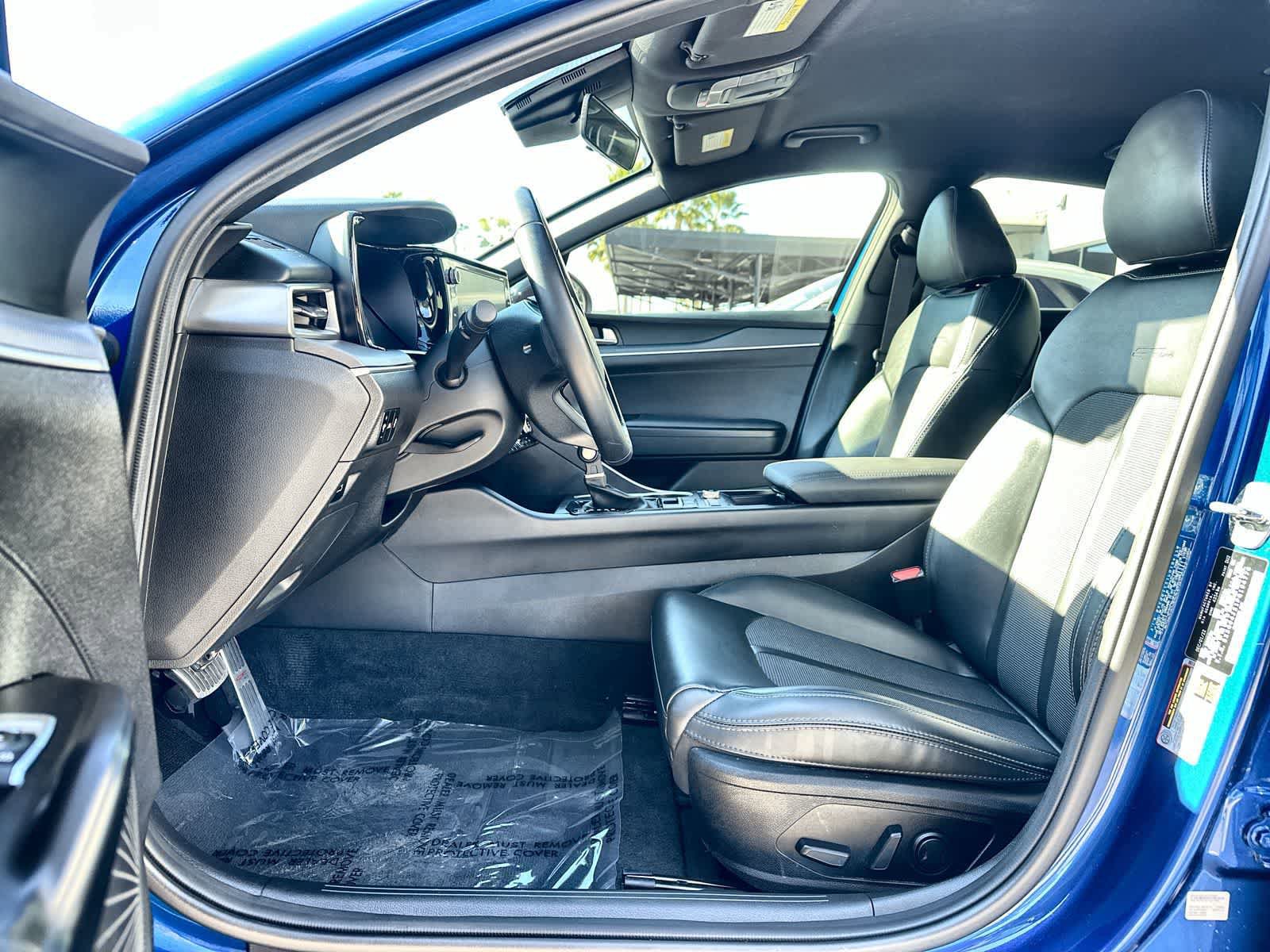 Used 2023 Kia K5 GT-Line w/ GT-Line Premium Package FWD image 2