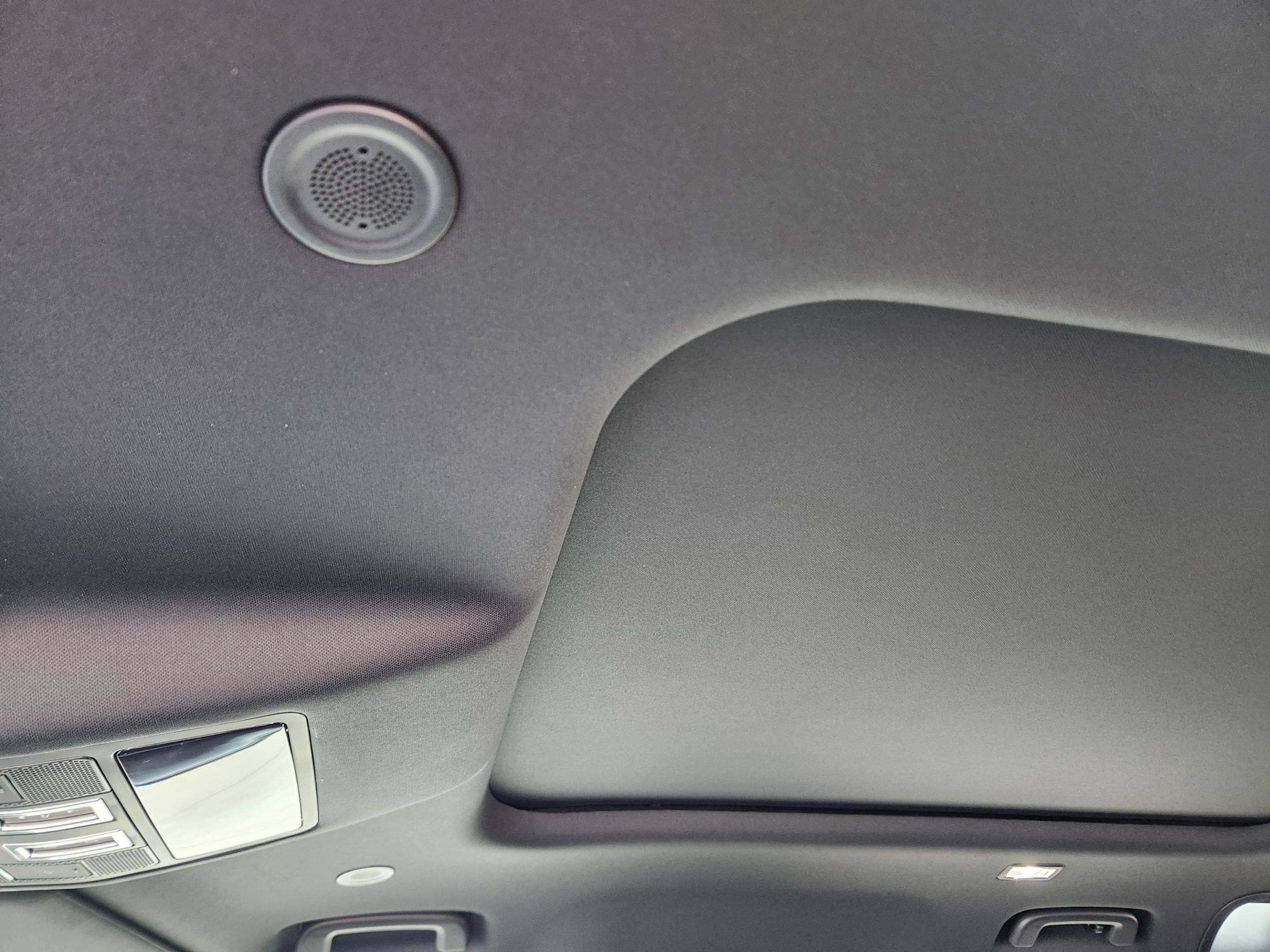 Certified 2025 Land Rover Defender 110 X-Dynamic SE image 21