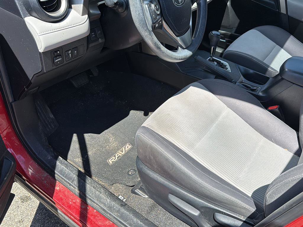 Used 2015 Toyota RAV4 XLE AWD/4WD image 19