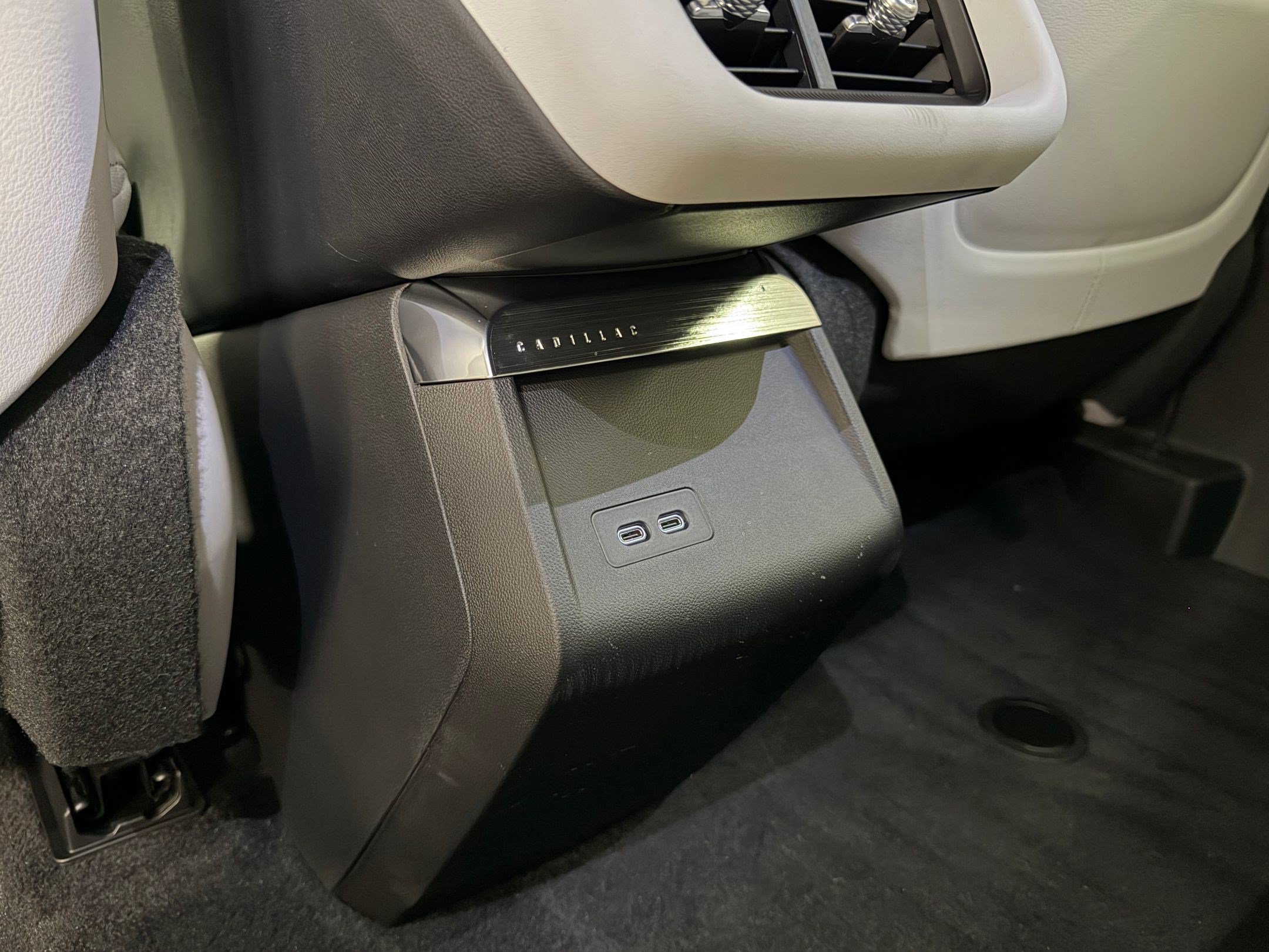 New 2027 Cadillac Lyriq Sport AWD/4WD image 42