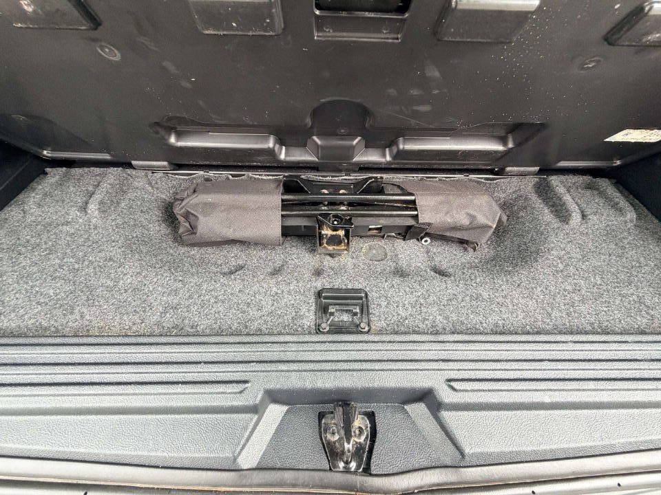 Used 2015 Lincoln Navigator 4WD image 6