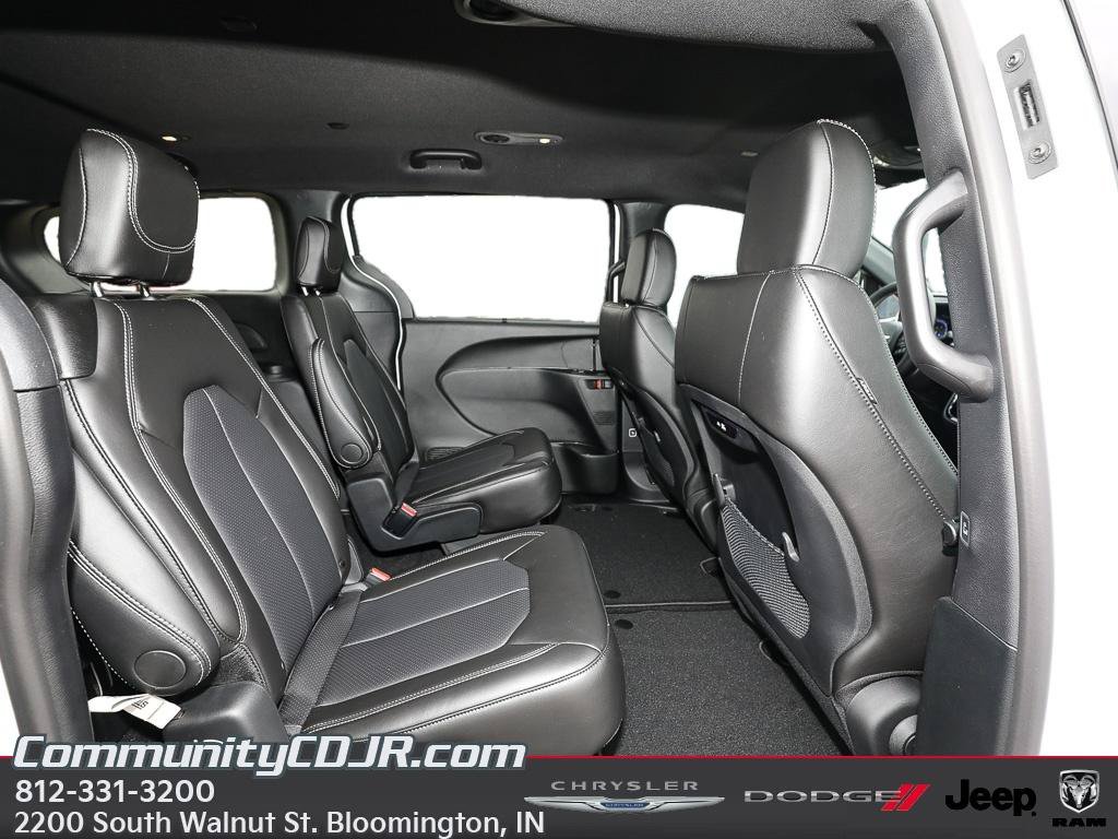 New 2026 Chrysler Pacifica Select w/ S Appearance Package AWD/4WD image 20