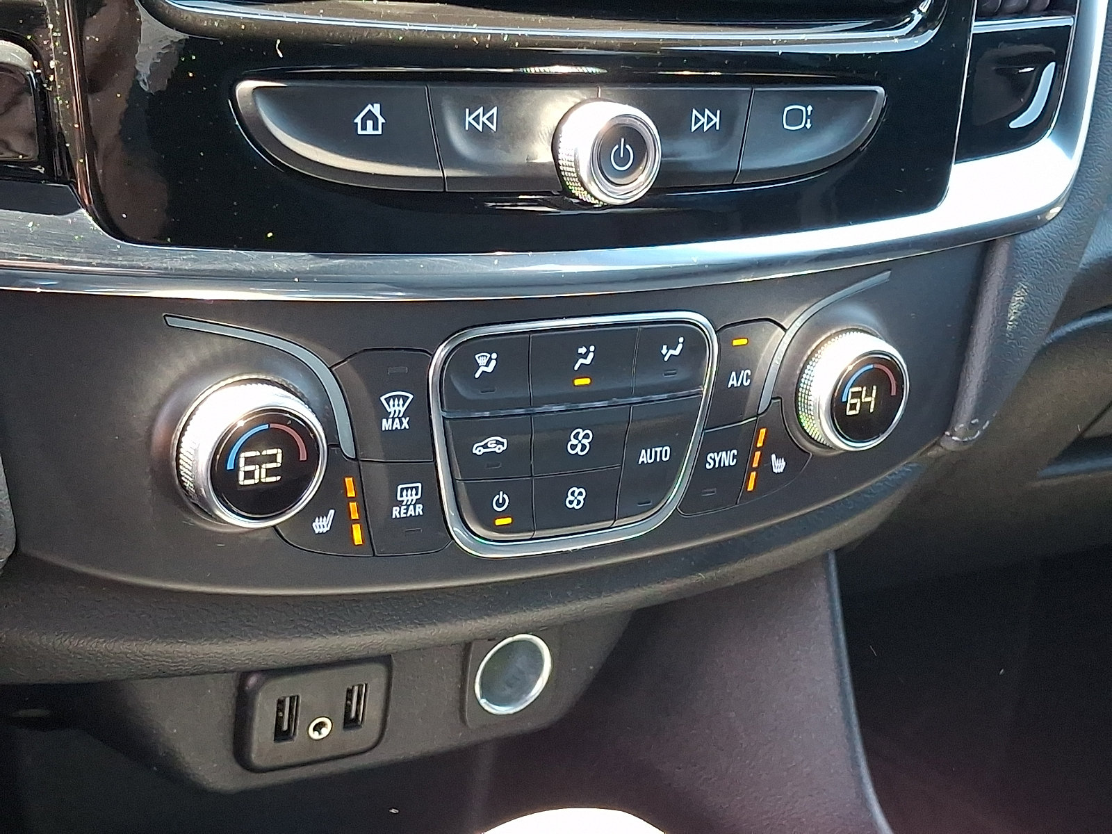 Certified 2023 Chevrolet Traverse LT AWD/4WD image 18
