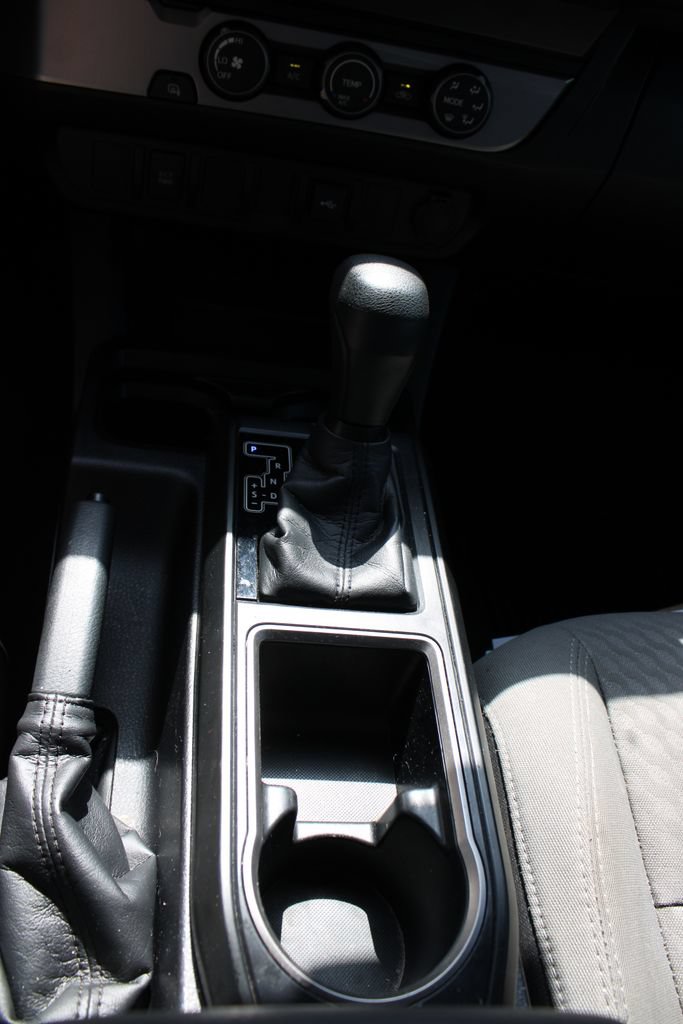 Used 2021 Toyota Tacoma SR w/ SR Convenience Package RWD image 27
