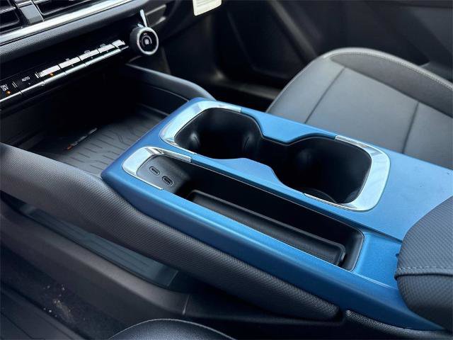 Used 2025 Chevrolet Equinox EV LT w/ LPO, All-Weather Mat Package image 19