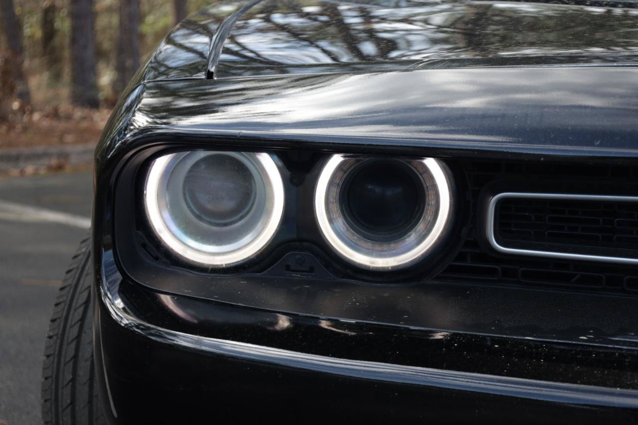 Used 2017 Dodge Challenger R/T RWD image 21