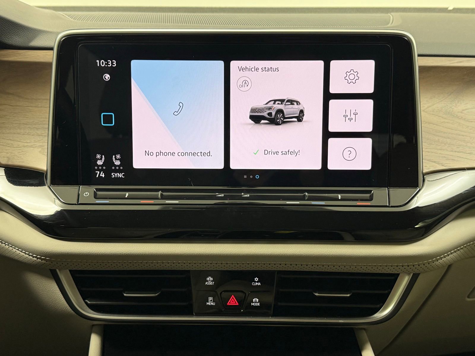 Used 2025 Volkswagen Atlas SE image 27