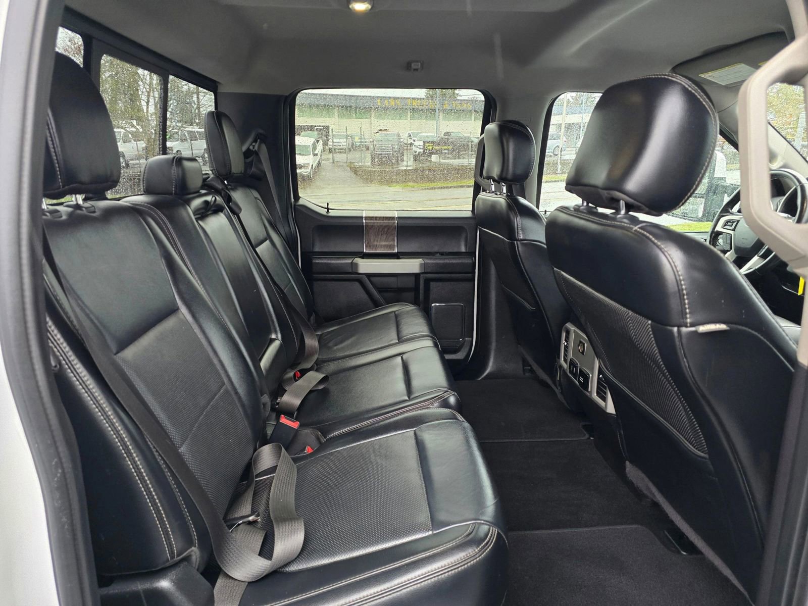 Used 2019 Ford F250 Lariat w/ Lariat Value Package AWD/4WD image 13