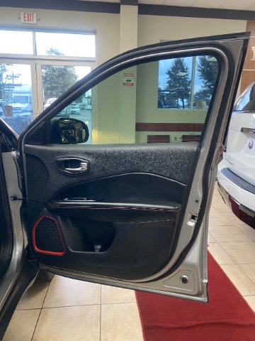 Used 2021 Jeep Compass Trailhawk AWD/4WD image 9