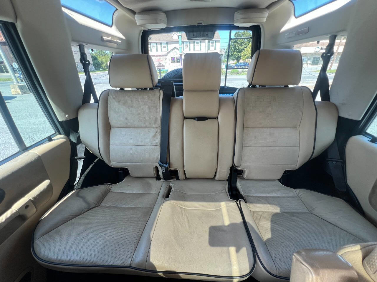 Used 2003 Land Rover Discovery SE image 21