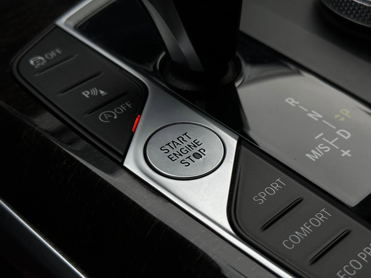 Used 2022 BMW 330i Sedan w/ M Sport Package image 30