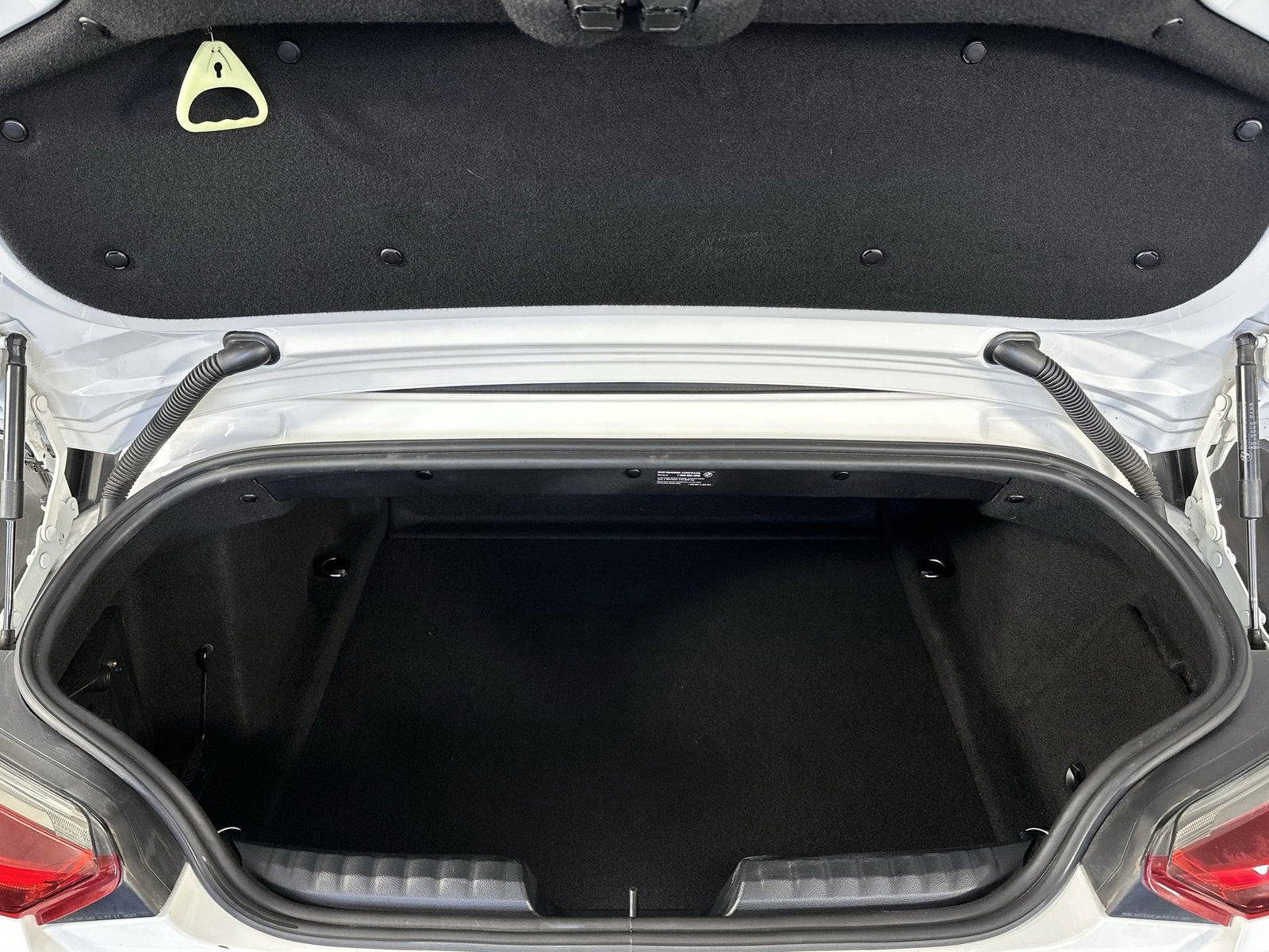 Used 2025 BMW Z4 M40i w/ Premium Package image 23