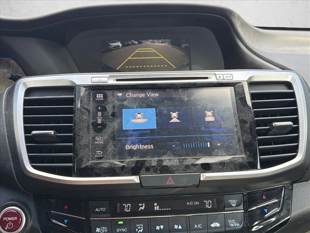 Used 2017 Honda Accord Touring image 18