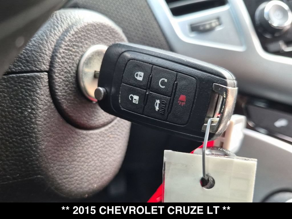 Used 2015 Chevrolet Cruze LT FWD image 26