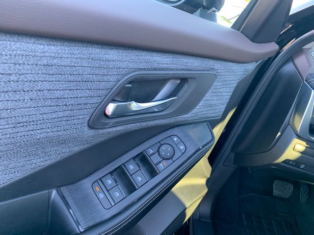 Used 2023 Nissan Rogue SV FWD image 20