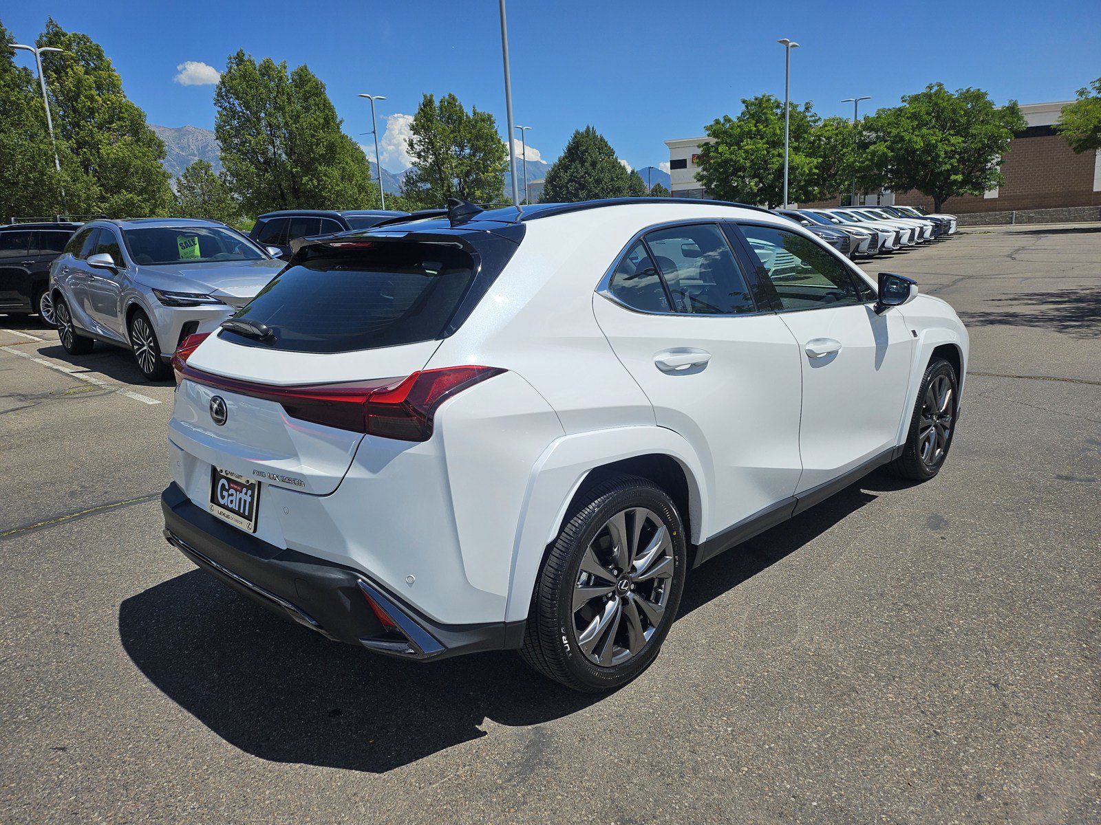 Used 2024 Lexus UX 250h F Sport AWD/4WD image 5