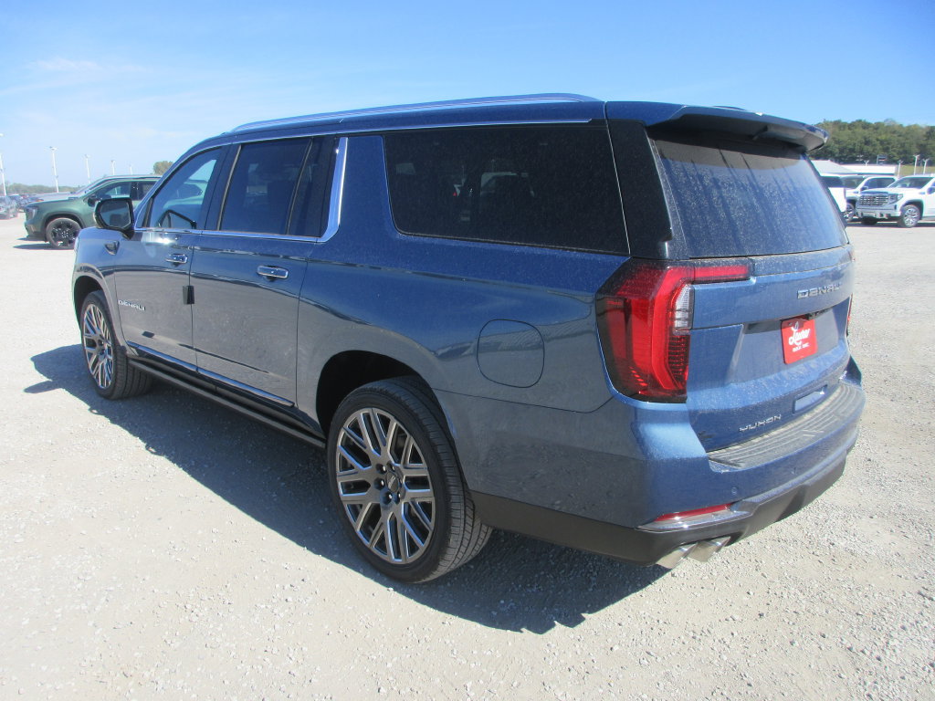 New 2026 GMC Yukon XL Denali Ultimate AWD/4WD image 6