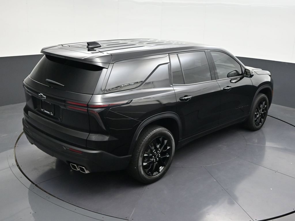 Used 2024 Chevrolet Traverse LS w/ Midnight/Sport Edition FWD image 19