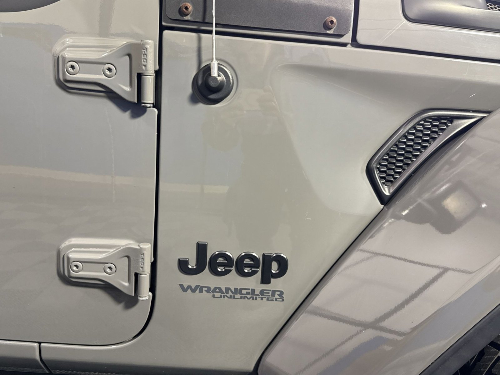 Used 2019 Jeep Wrangler Unlimited Sport image 38
