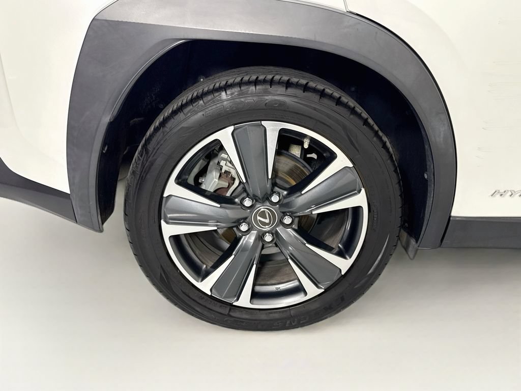Used 2022 Lexus UX 250h w/ Accessory Package (Z2) AWD/4WD image 33