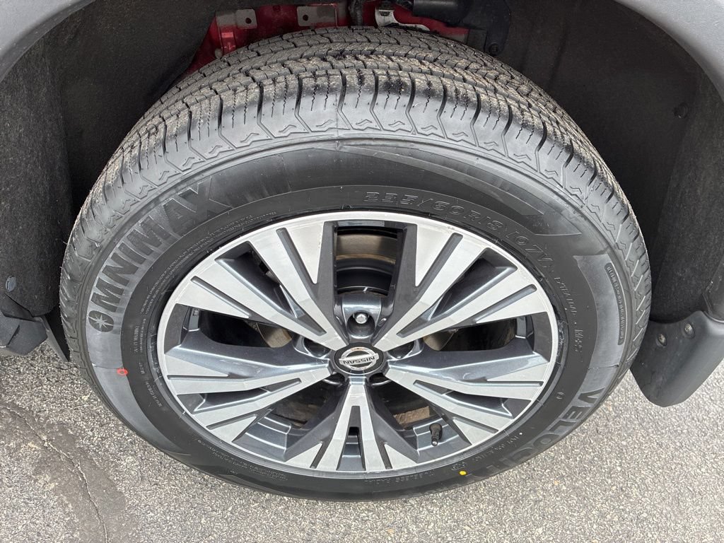 Used 2021 Nissan Rogue SV AWD/4WD image 12