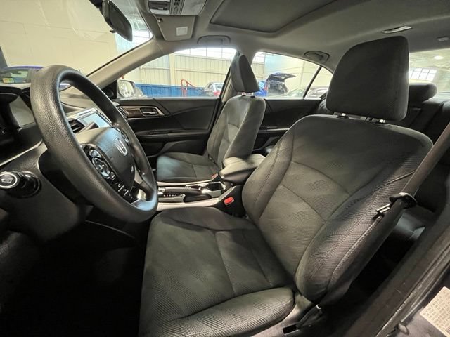 Used 2017 Honda Accord EX image 21