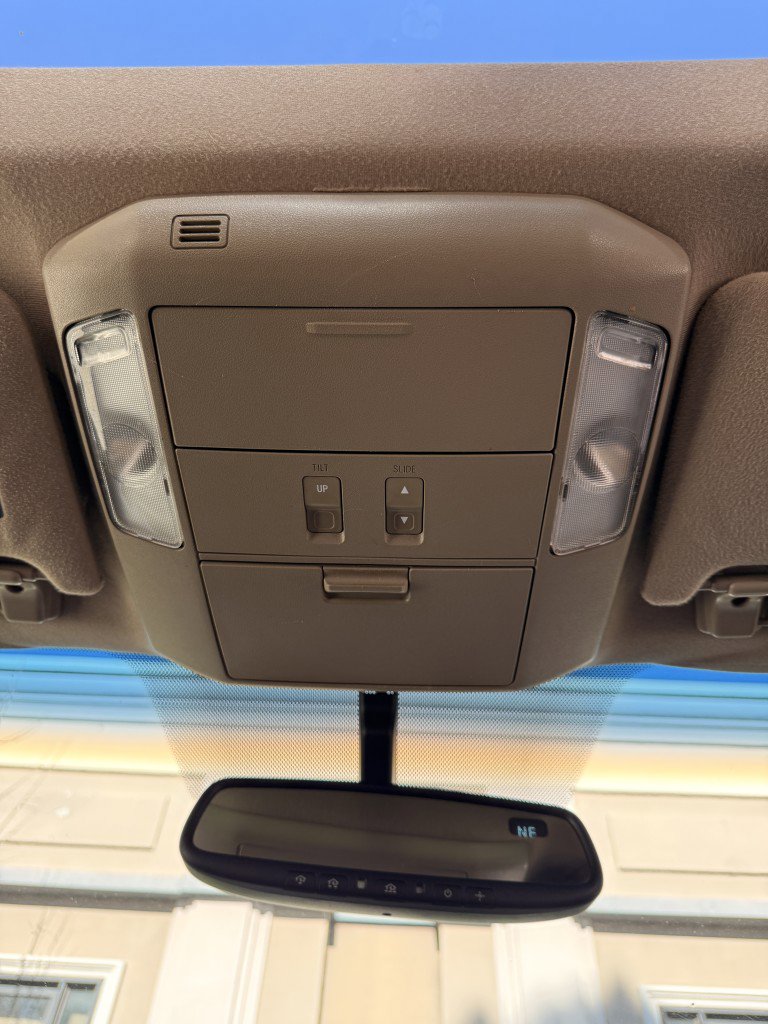 Used 2008 Toyota Sequoia Limited image 32