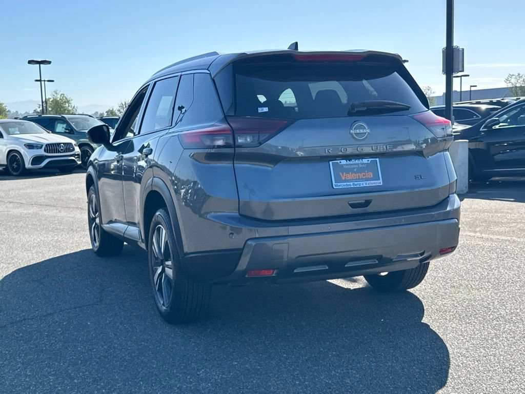 Used 2026 Nissan Rogue SL FWD image 10
