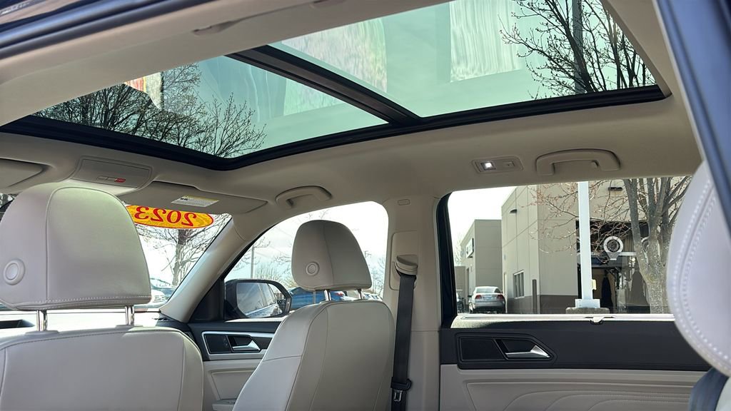 Used 2023 Volkswagen Atlas SE image 28