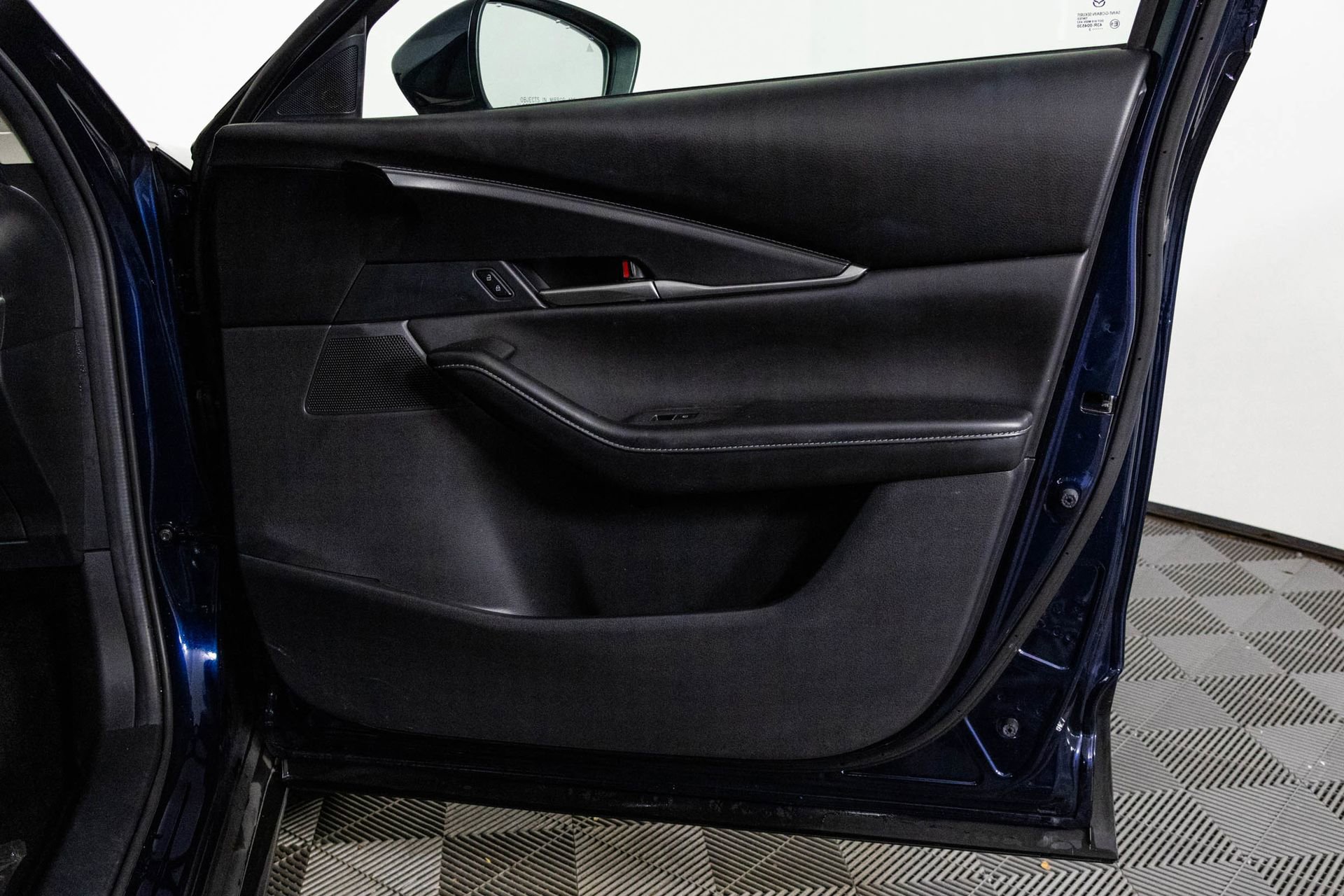 Used 2023 MAZDA CX-30 AWD 2.5 S w/ Select Package image 39