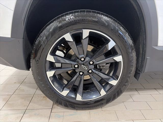 Used 2025 Chevrolet Equinox RS w/ Safety and Technology Package AWD/4WD image 23