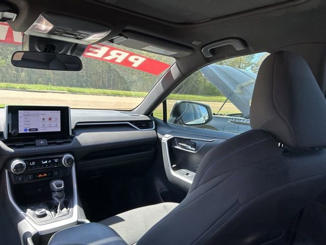 Used 2023 Toyota RAV4 SE w/ Convenience Package image 37