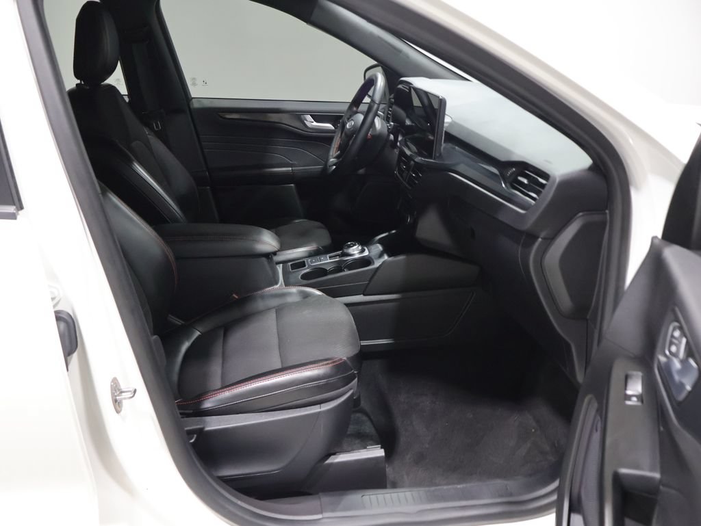 Used 2024 Ford Escape ST-Line w/ Tech Pack #1 AWD/4WD image 22