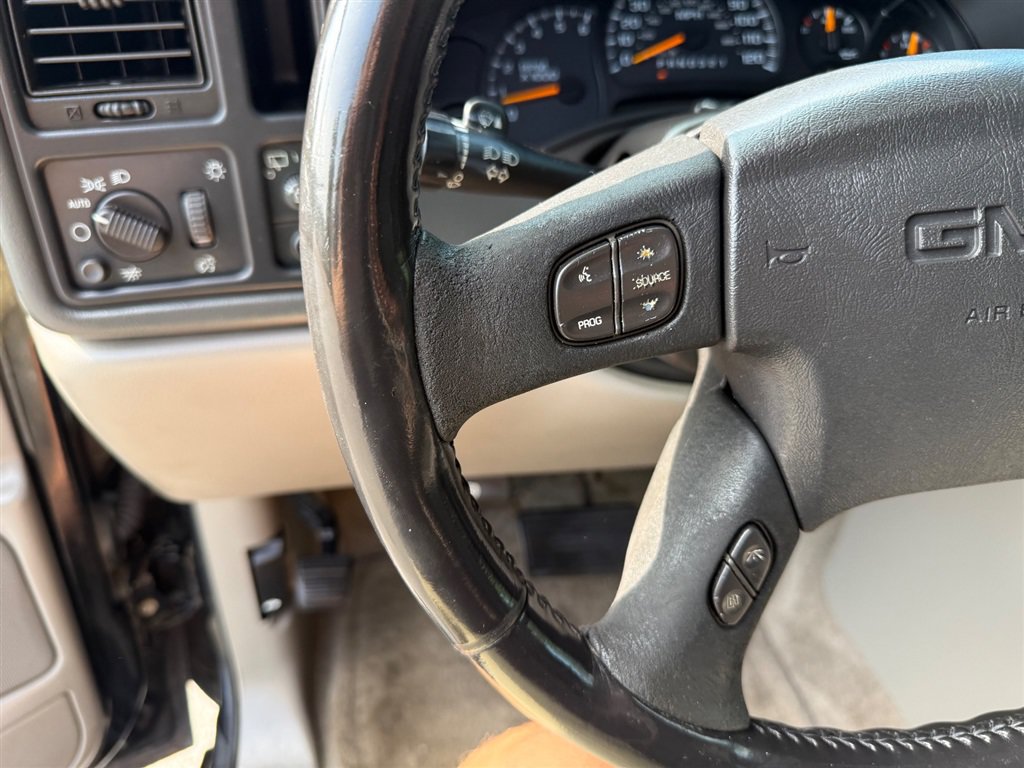 Used 2006 GMC Yukon SLT w/ SLT Preferred Equipment Group RWD image 25