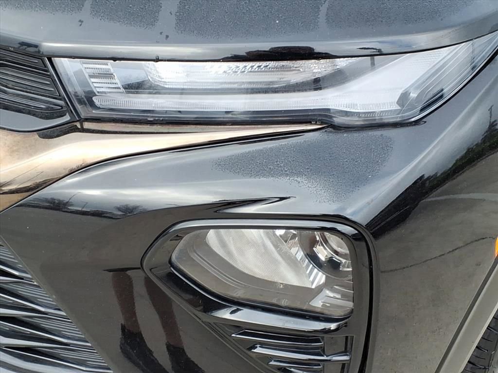 Used 2023 Chevrolet TrailBlazer RS image 11