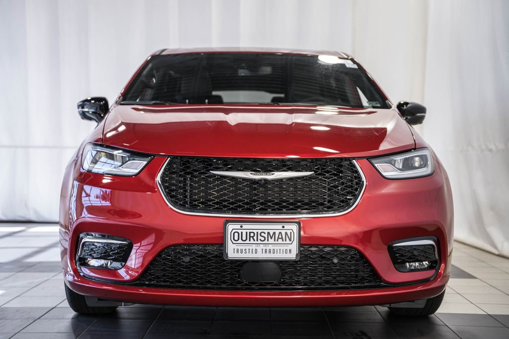 New 2026 Chrysler Pacifica Select image 2