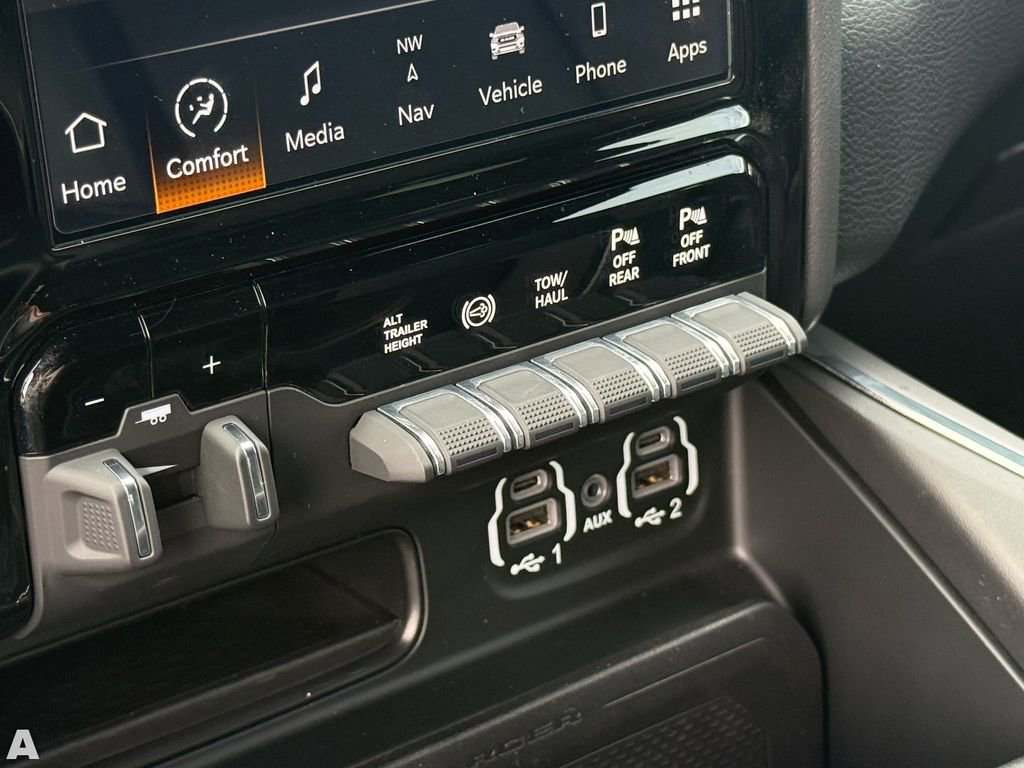 Certified 2023 RAM 2500 Laramie image 24