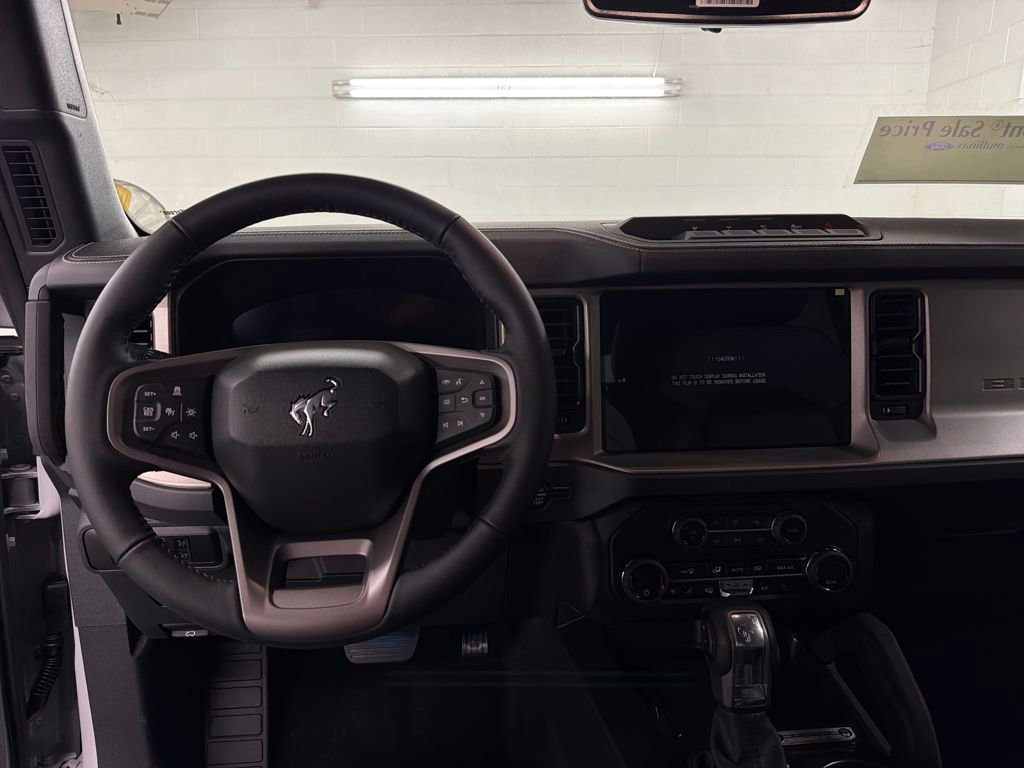 New 2026 Ford Bronco Outer Banks w/ Sasquatch Package image 8