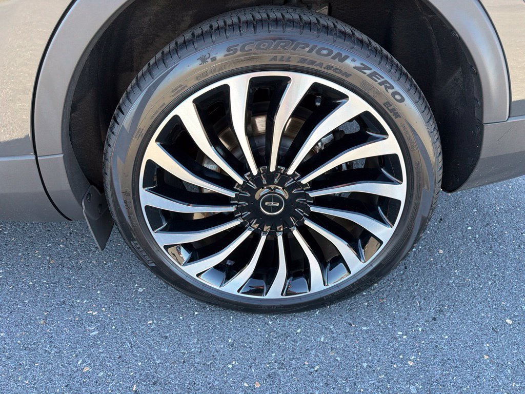 Certified 2022 Lincoln Nautilus Black Label w/ Class II Trailer Tow Package AWD/4WD image 12
