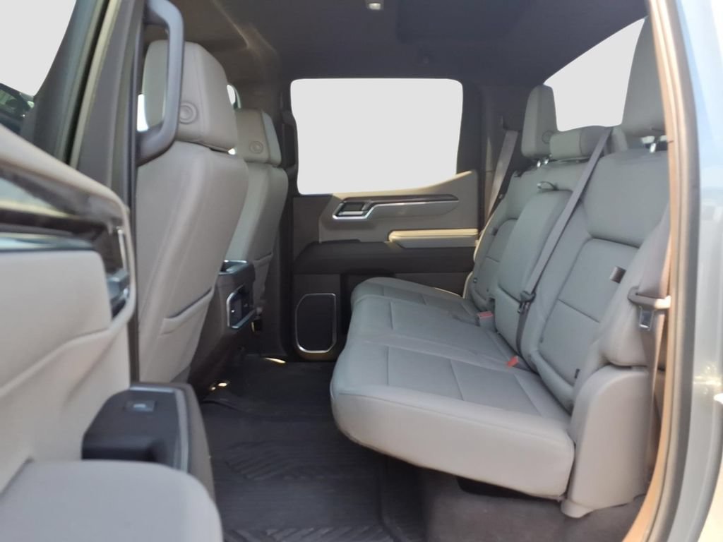 Used 2023 Chevrolet Silverado 1500 LTZ AWD/4WD image 14