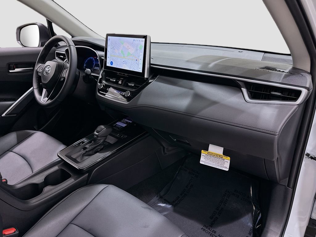 Used 2026 Toyota Corolla Cross XLE w/ Convenience Package image 31